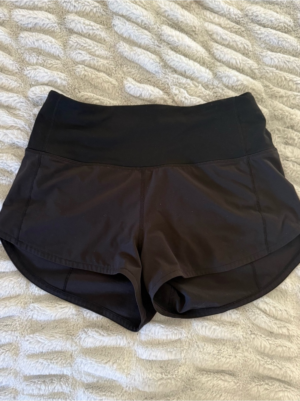 Lululemon 2.5 Speed Up Black Shorts